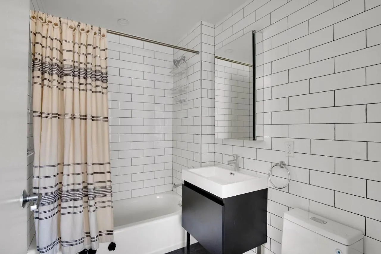 Apartment Uws Jr 1Br W Elevator Wd Nr Central Park Nyc-1019 New York